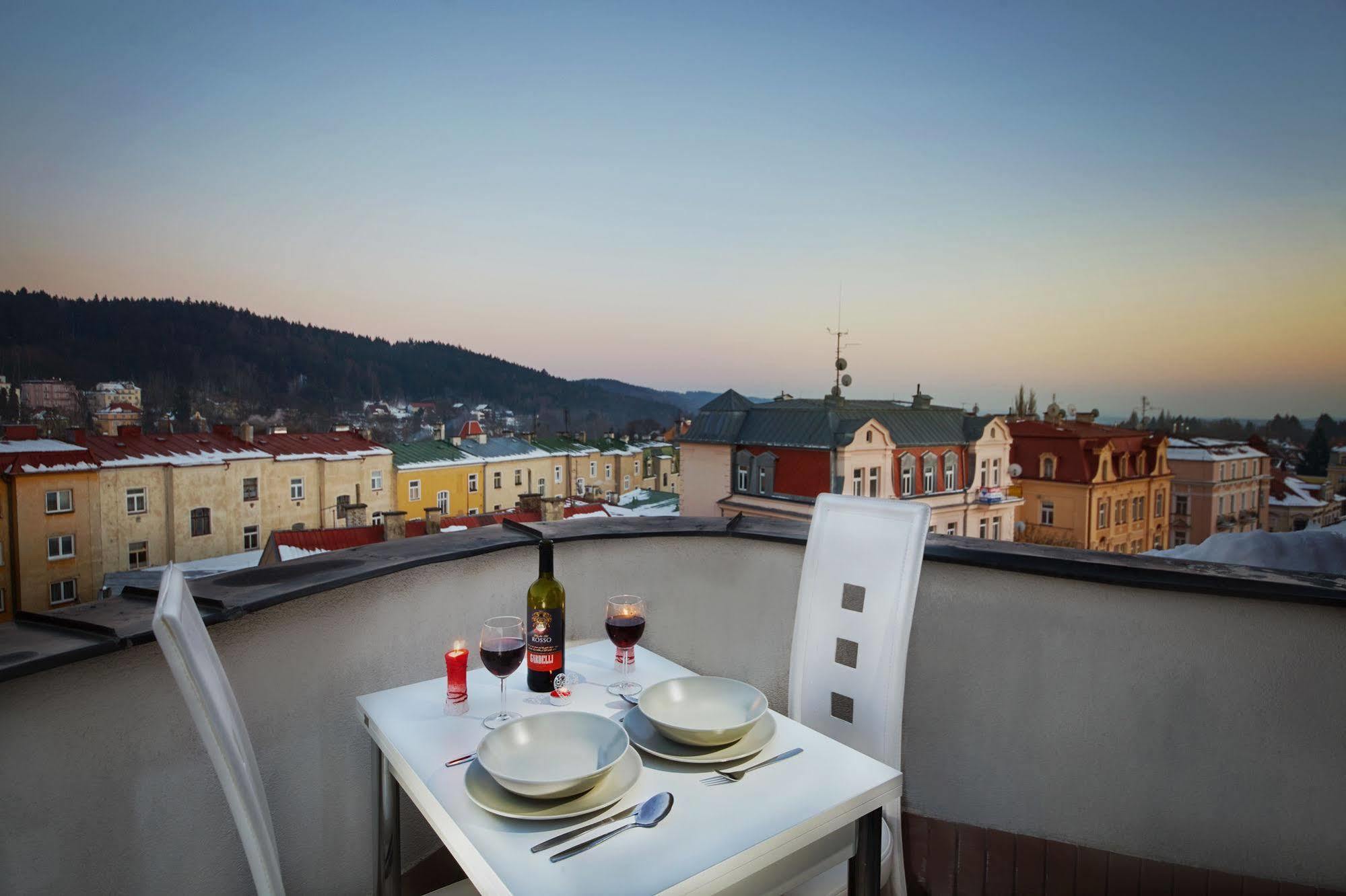 Hostel Foster Mariánské Lázně Dış mekan fotoğraf